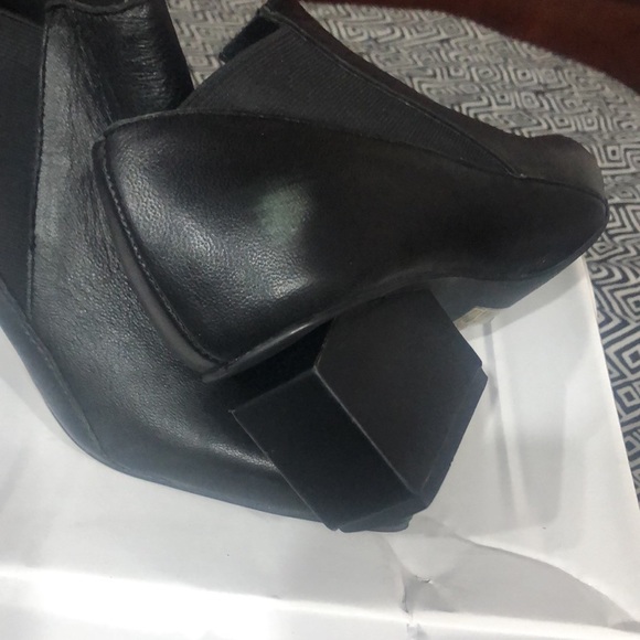 Jeffrey Campbell size 6 1/2 boots - Picture 2 of 7